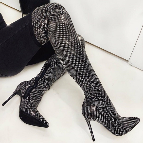 ๐๐๐จ๐ฉ 7, 8 & 8.5๐๐ฅDiamond Luxury Over Knee Boot - BLACK - Picture 7 of 9